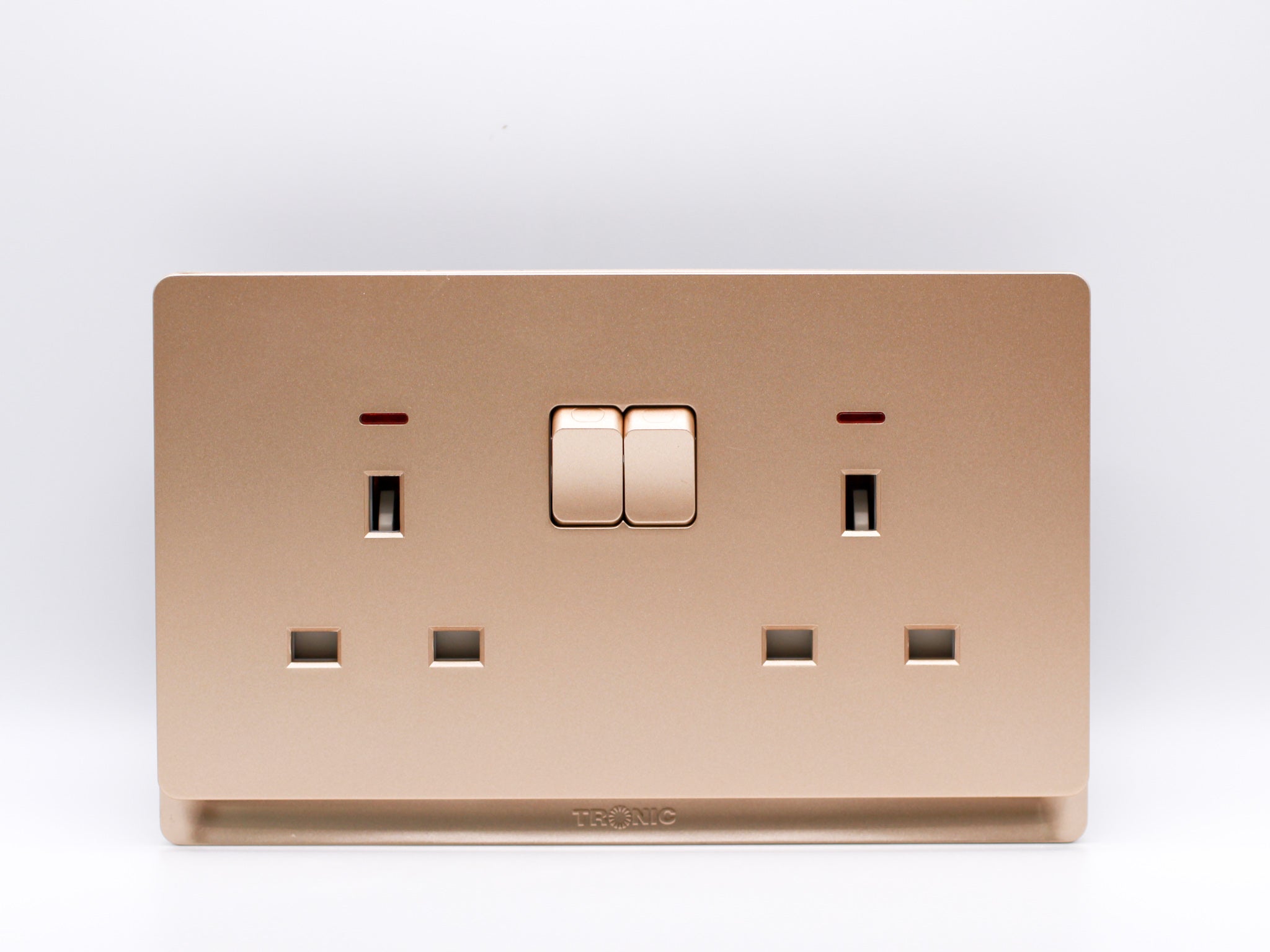 13a Twin Socket Gold