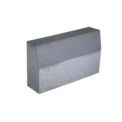 Road Dividers Kerbstone 2FTL610 mm x H205mm x D120mm