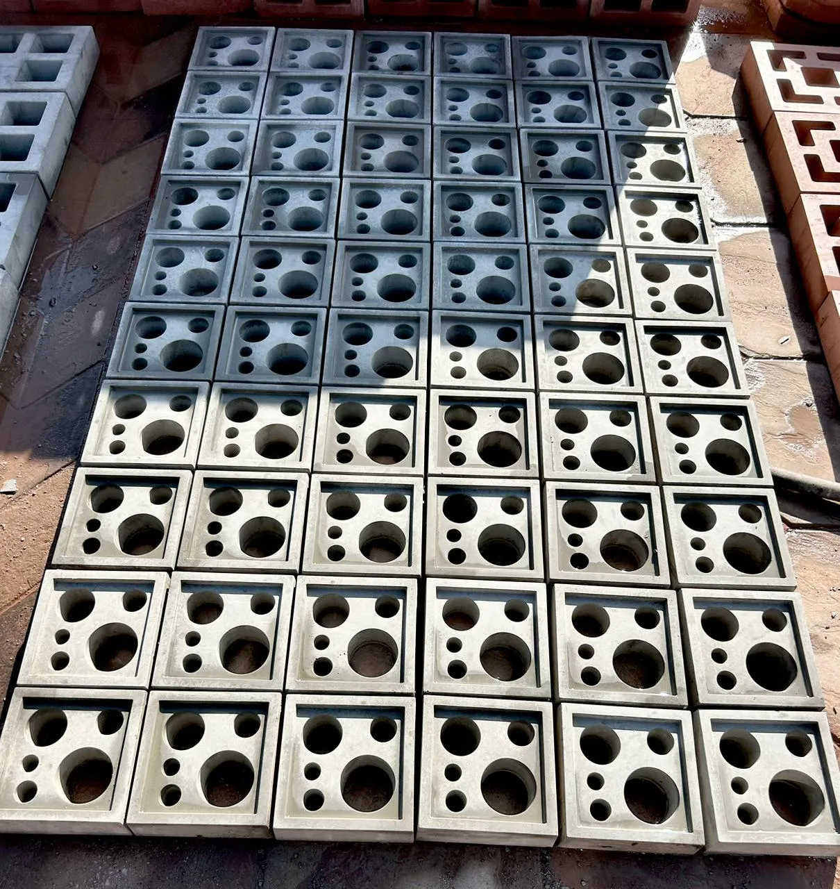 Sydney Breeze Blocks 200x200x60mm Grey