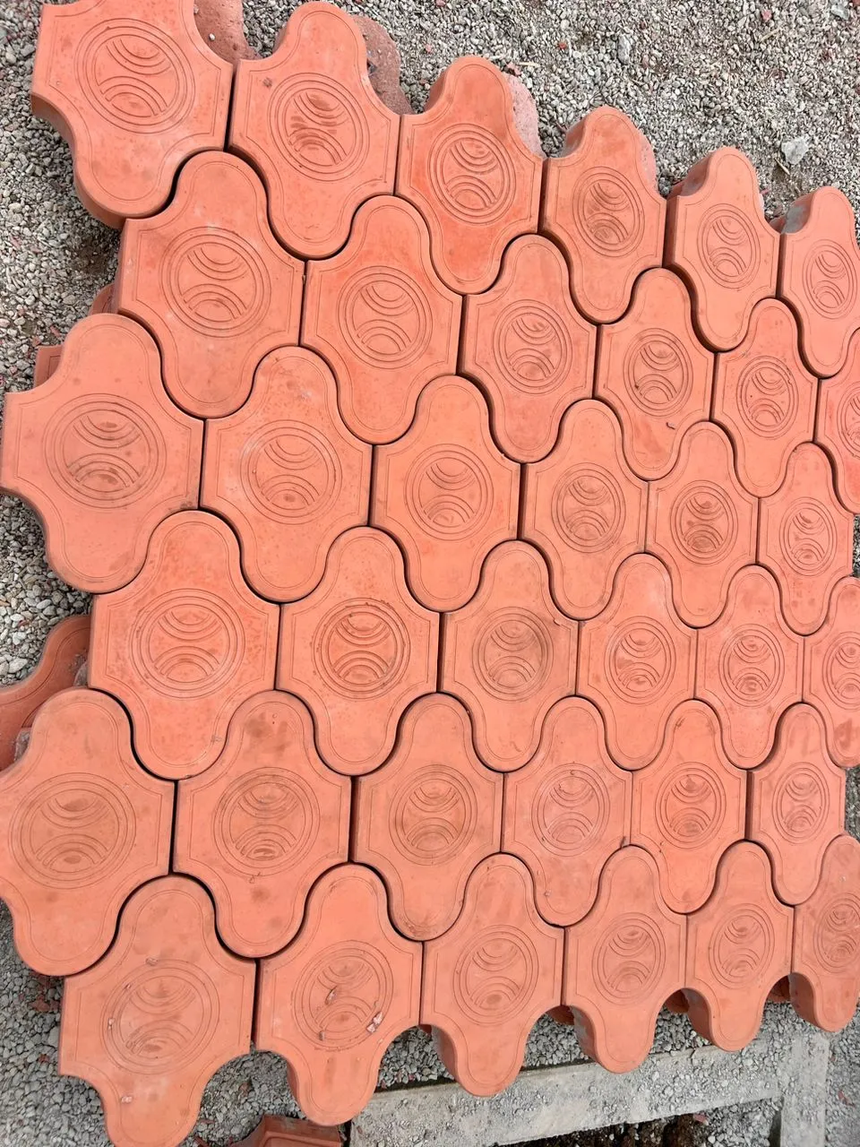 Twin Belly Smart Paver 300x200x50mm Coral Red 18M2. 1 2