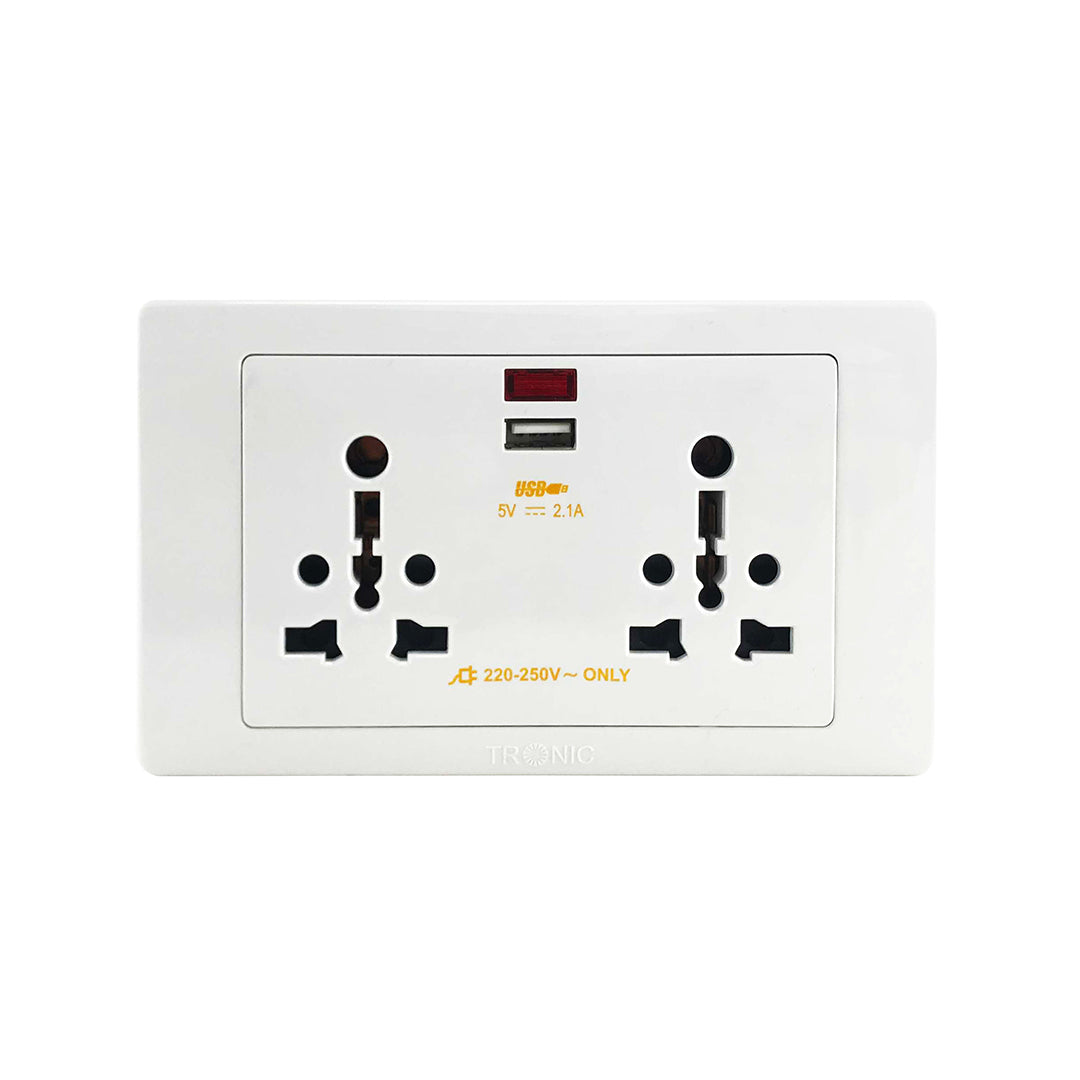 Twin Universal Socket With 2 Usb And Neon