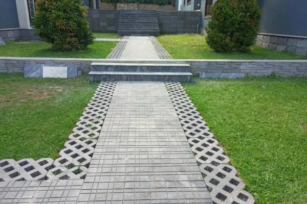 Grass-Block-Pavers-400mm-x-200mm-x-60mm-on-walkway
